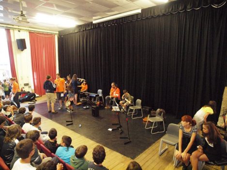 Arsenal Futbol Kampı - Müzik etkinliği